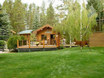 Silverwolf Log Chalets Coram Екстер'єр фото