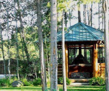 Silverwolf Log Chalets Coram Екстер'єр фото